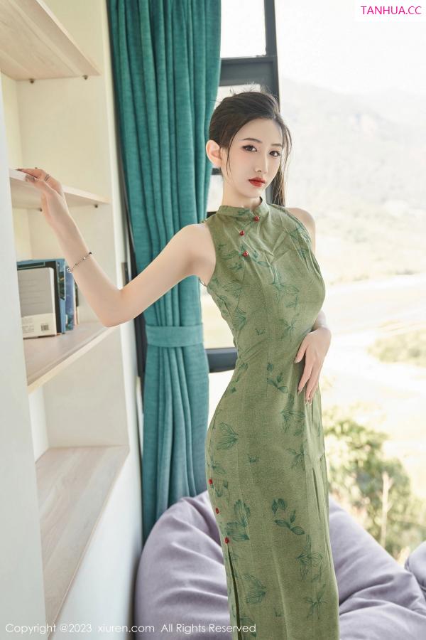  [XiuRen]高清写真图 2023.08.03 No.7181 沈青黛 旗袍美腿第31张图片